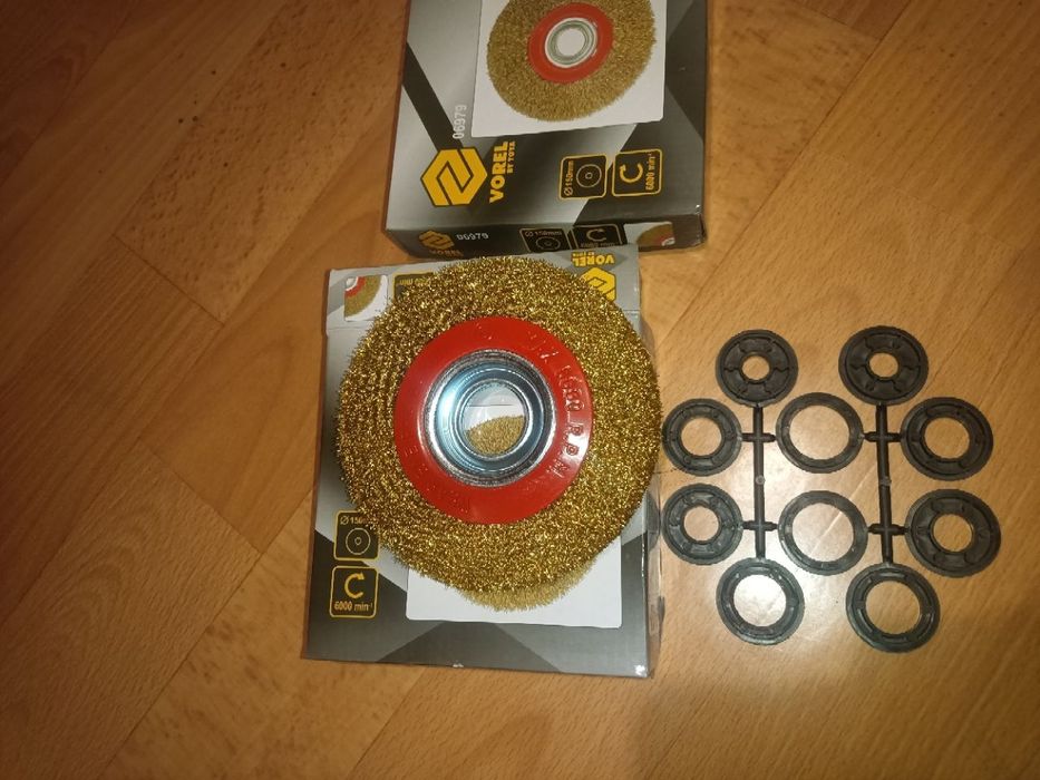 Дискова щітка -крацовка Vorel by Toya