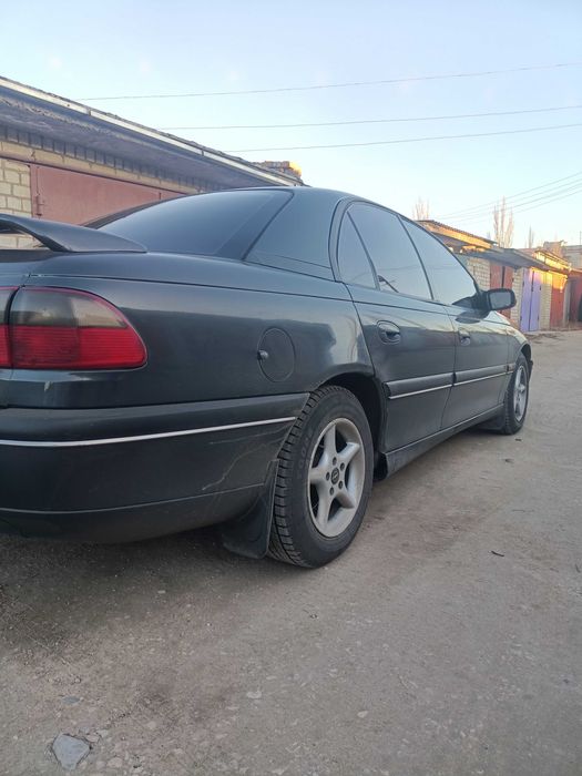 Опель омега B 2 л 16 кл