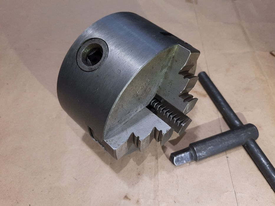 Патрон токарний 100 СССР