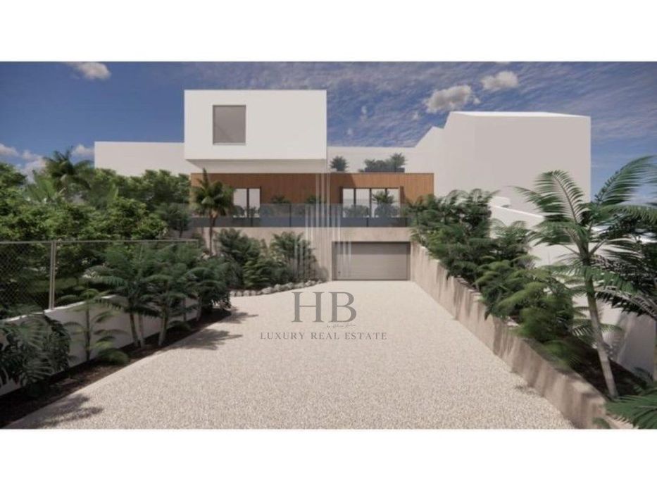 Terreno com Projeto Aprovado para Moradia T3 | Idanha | Belas