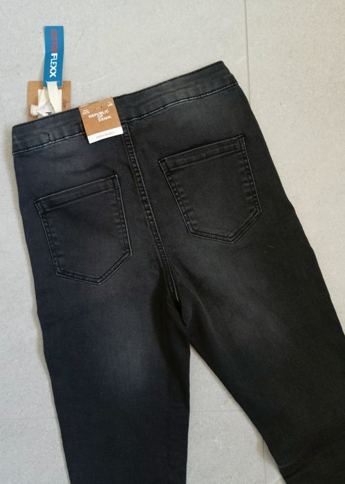 Spodnie jeansowe rozm 146