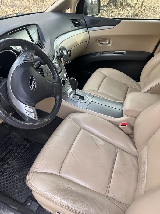 Субару Трібека 2008 року