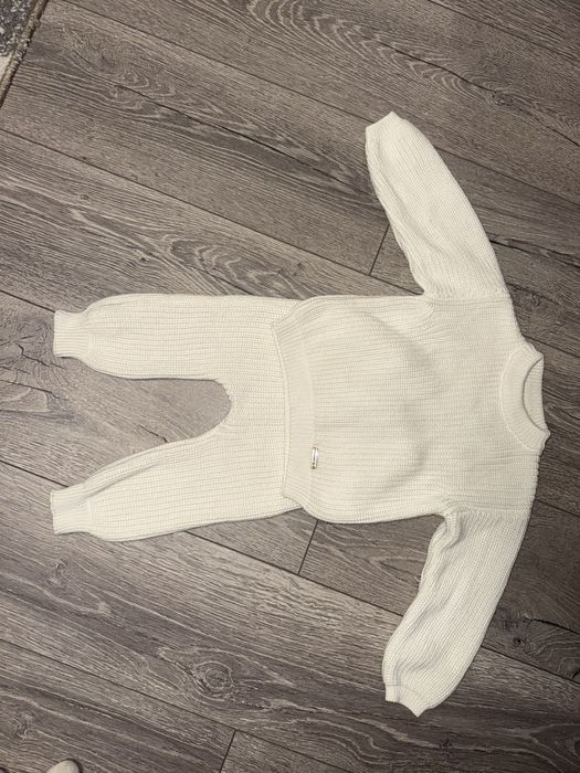 Вʼязаний костюм молочний