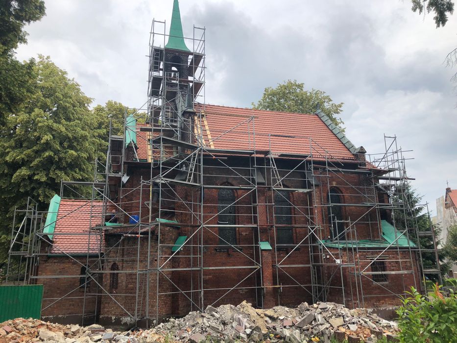 Rusztowanie - wynajem montaż - Rusztowania na elewacje i platformy