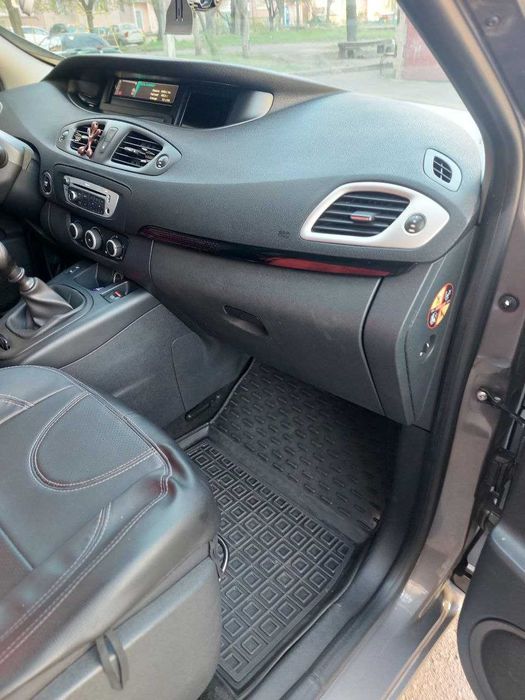 Продам Рено Гранд Сценик 3