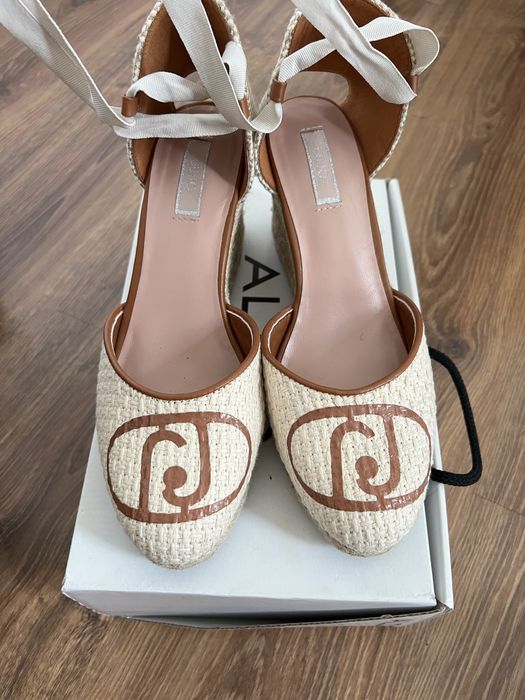 Lju Jo 40 buty na koturnach espadryle beżowe brąz wiązane platformy