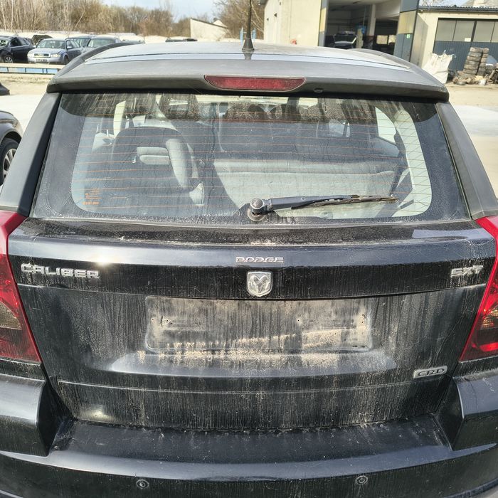 Dodge Caliber Klapa Bagażnika