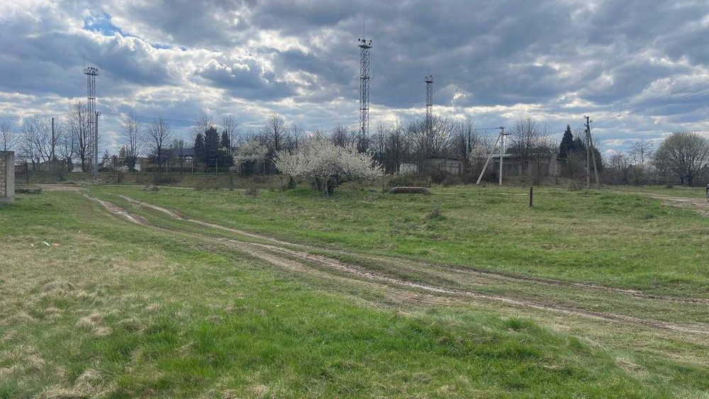 ПРОДАМ ділянку комерційного призначеня. ЧЕРНІЇВ. вул. Хриплинська