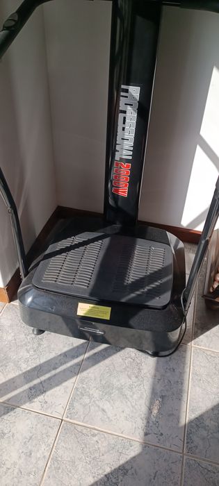 Plataforma Vibratória Byeast Pro 2000W