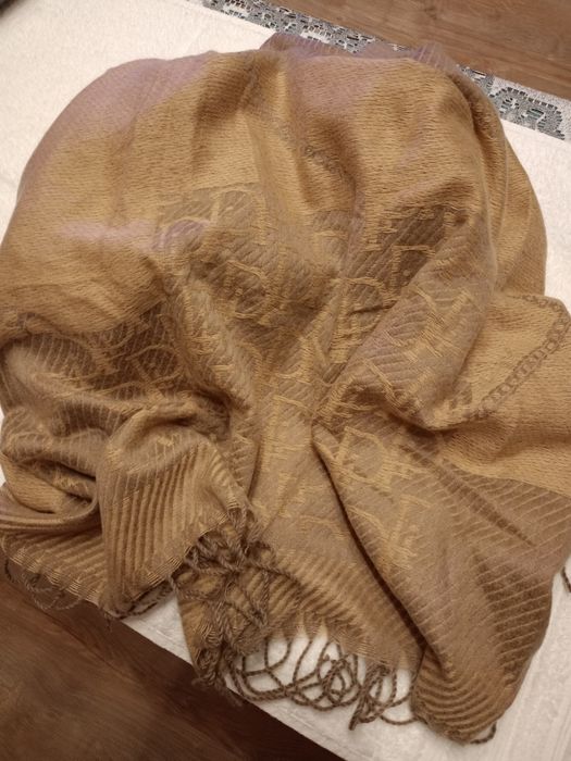 Duży szal damski
