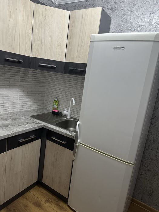 Квартира однокімна подобово.