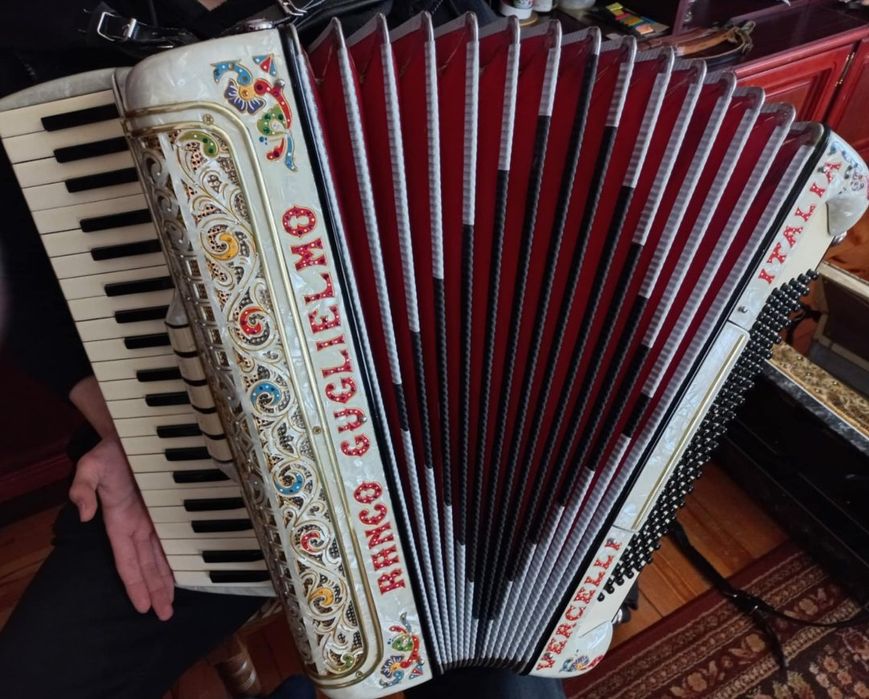 Akordeon Ranco Guglielmo 120 basów 4 chóry