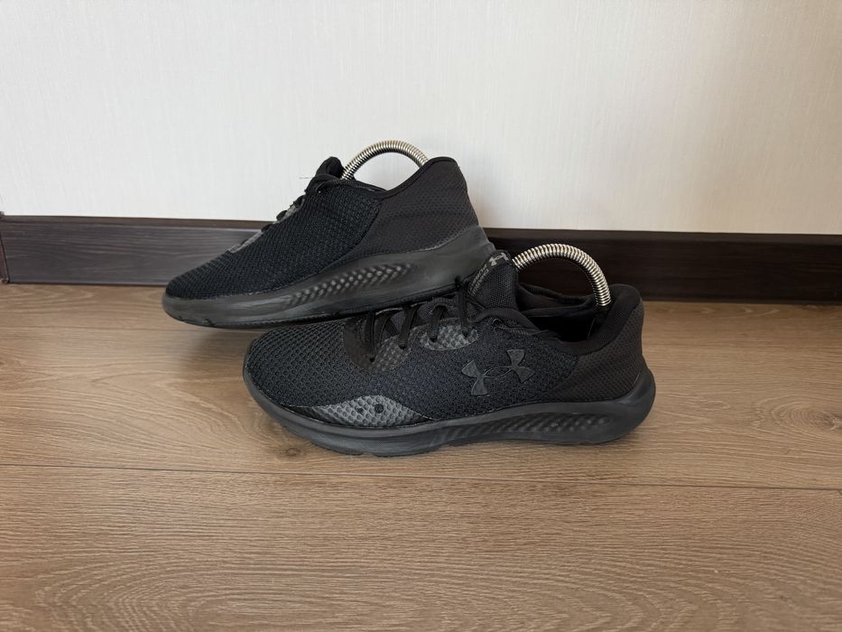 кросівки under Armour 42.5 розмір