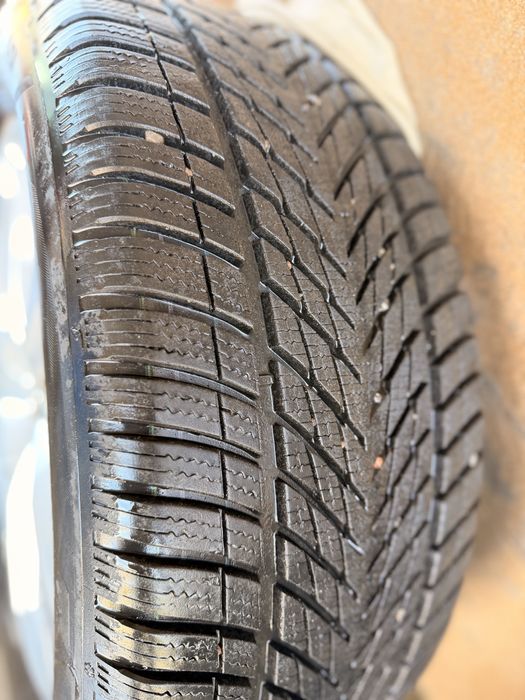 Диск з шиною  goodyear на audi q5