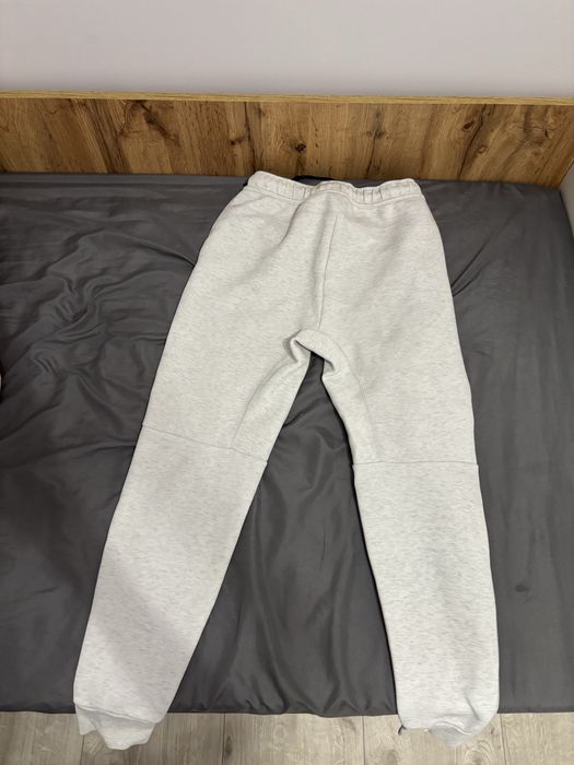 Nike tech fleece spodnie