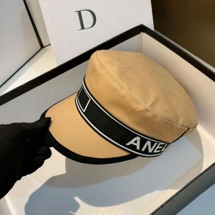 Kaszkiet różne kolory, materiał