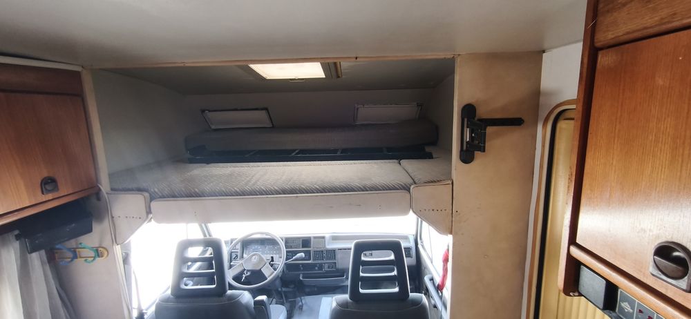 Autocaravana Peugeot 1.9 td 5 lugares de livrete