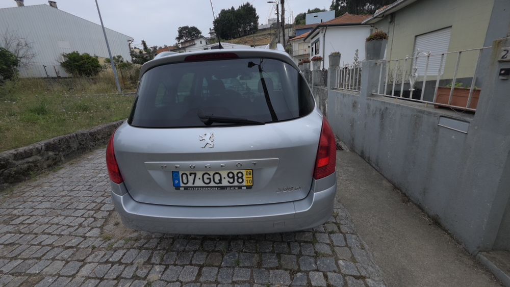 Peugeot 308 SW 1.6 HDi (2010) – Teto Panorâmico