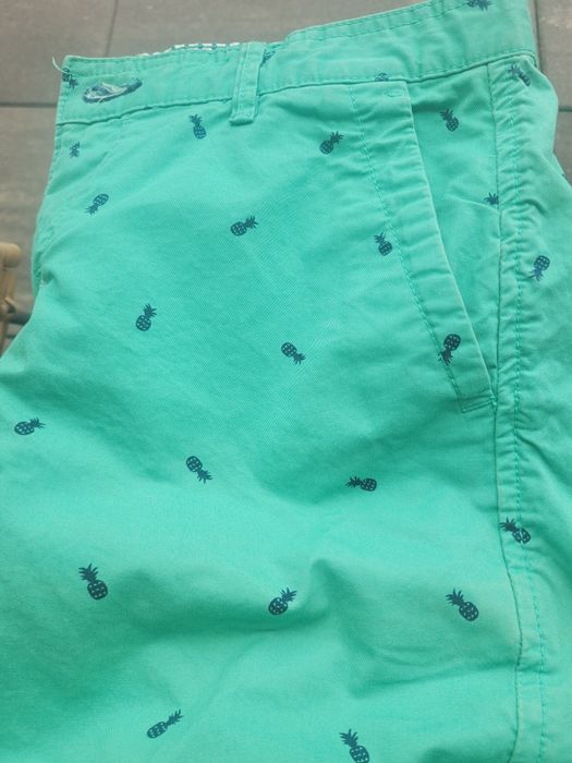 Spodenki Reserved rozm. 30 regular fit