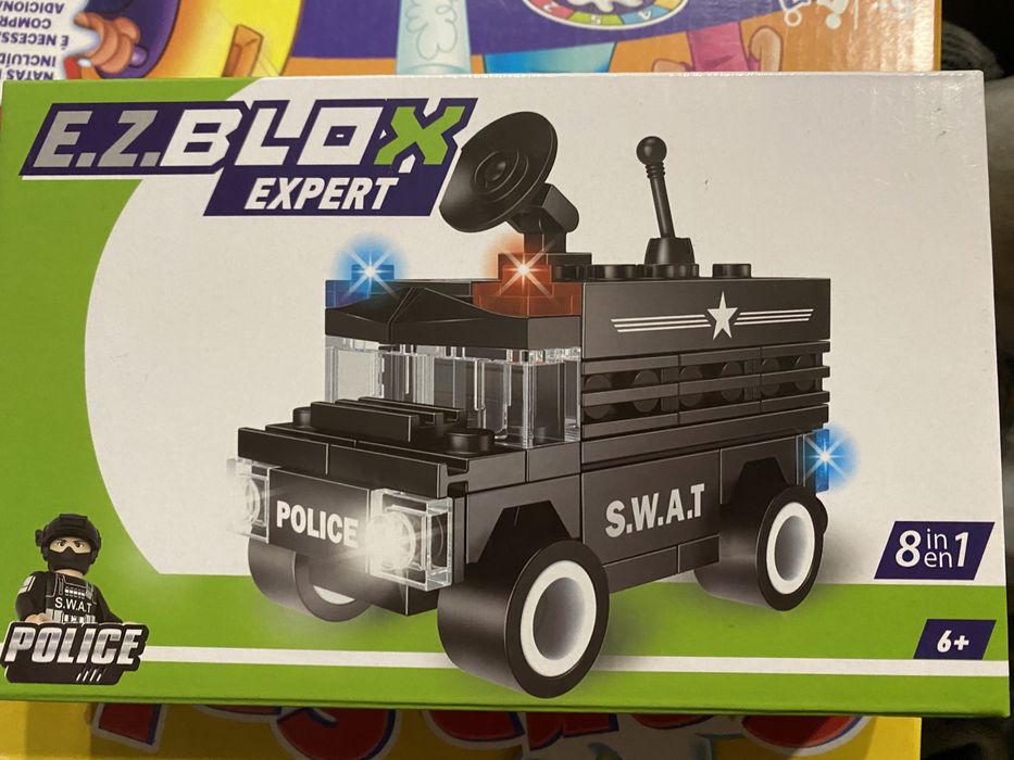 Jogo tipo Lego novo ainda selado na caixa.
