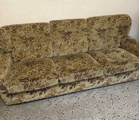 Kanapa  sofa  w dobrym stanie