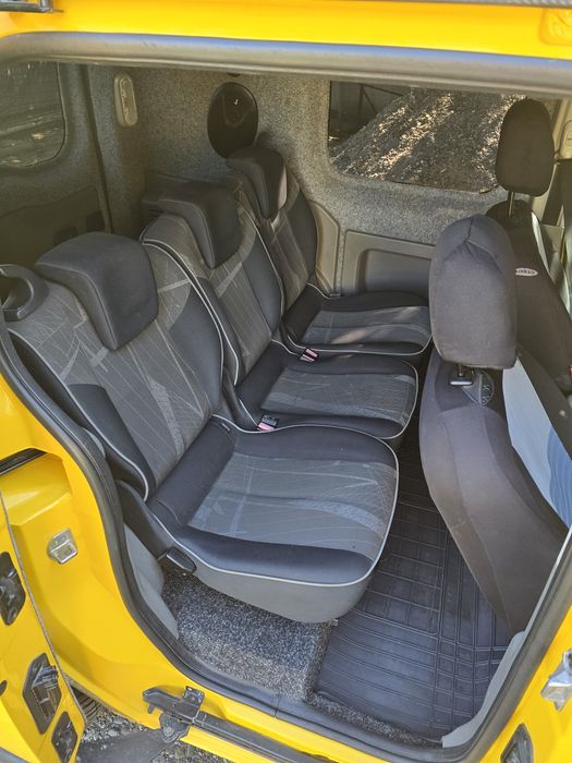 В продажі Reno Kangoo 2 2010року 1.5D