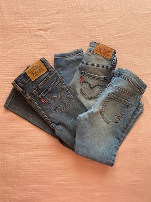 Varias pecas de roupa para rapaz