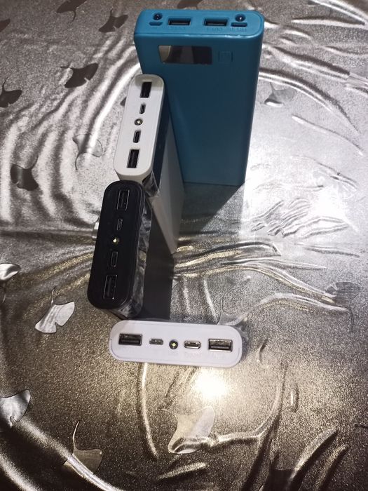 Пауэрбанк 24000 mAh, аккумуляторы 3000mAh,павербанк,умная зарядка