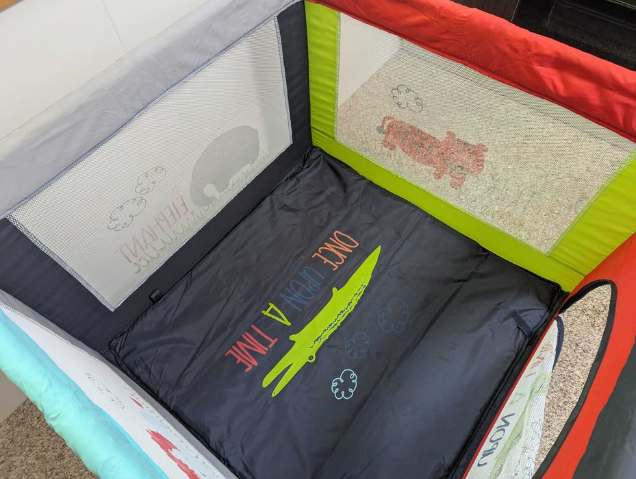 Parque infantil quadrado BBest