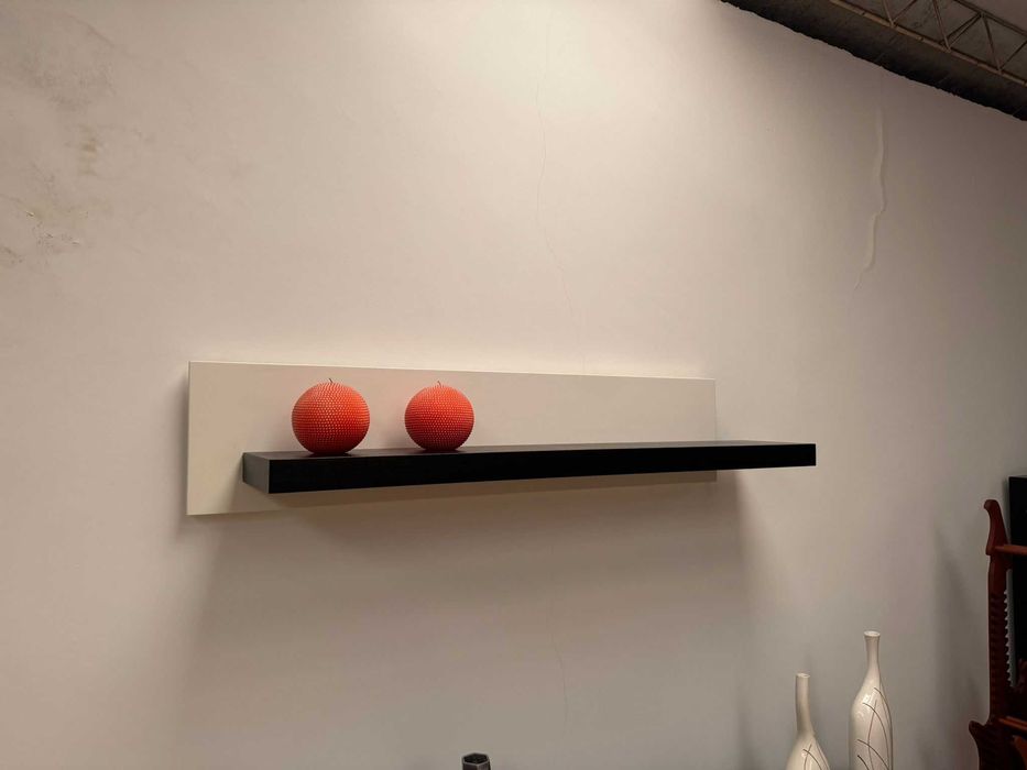Prateleira suspensa Nova (Em exposição)