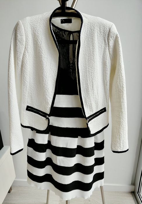 Conjunto vestido Guess e casaco Sinequanone