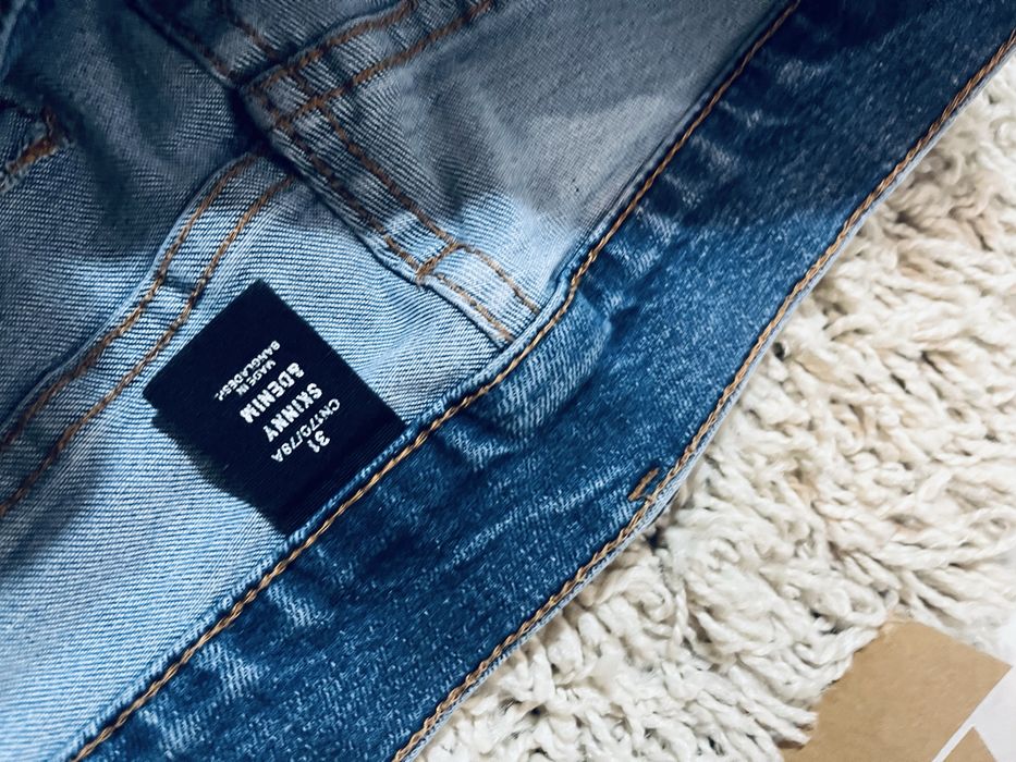Meskie niebieskie jeansy rozm M rurki skinny