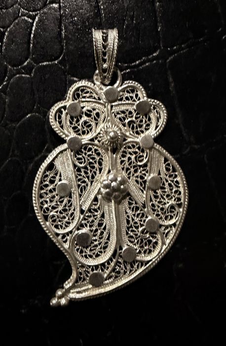 Coracão de filigrana oem prata