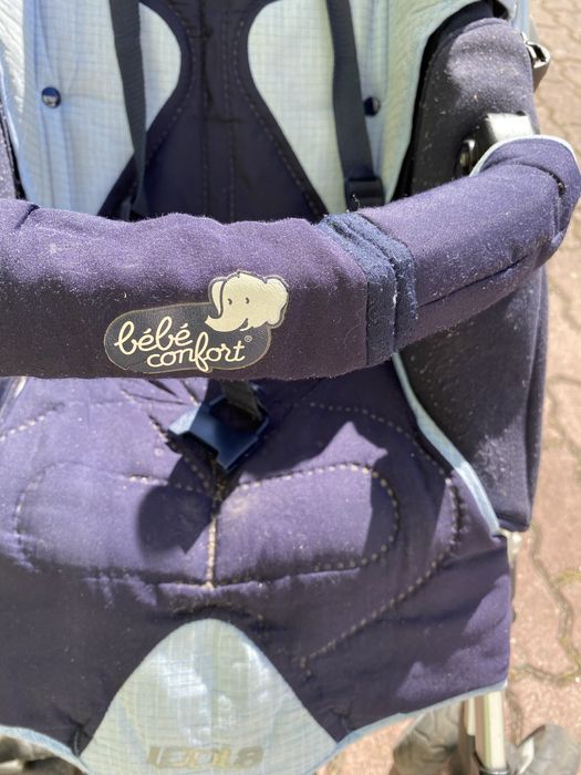 Carrinho de bebé + alcofa + proteção para a chuva + mala com muda fral