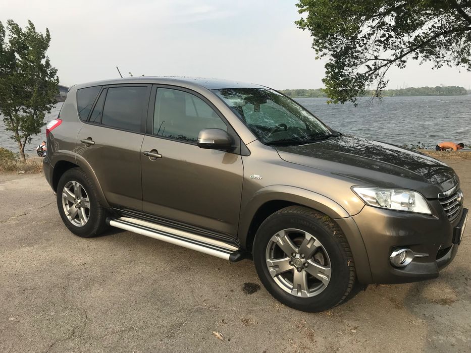 Продам Tayota rav4