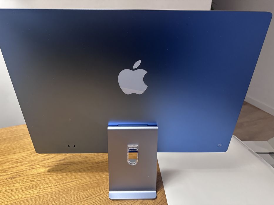 IMac 24”  Apple  z ekranem Retina 4.5K M4 niebieski