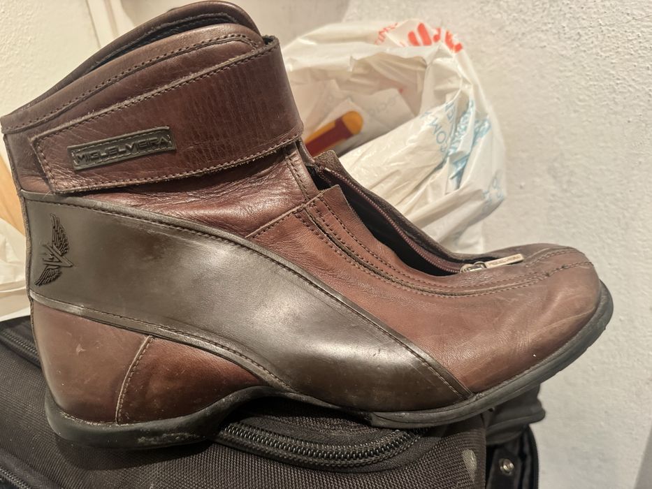 Botas Miguel Vieira como novas