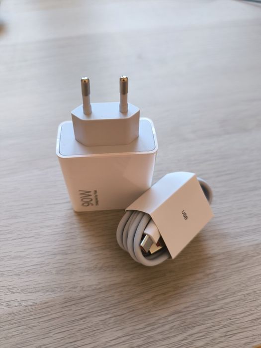 Superszybka Ładowarka 90W + kabel USB-C (1 metr)