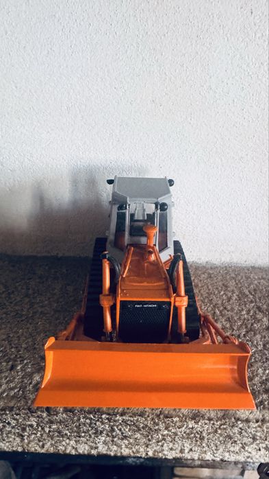 Brinquedo colecionavel Fiat hiyachi FD 175