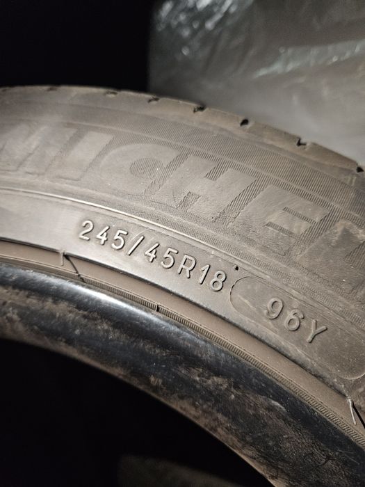 Диски Mercedes R18 AMG