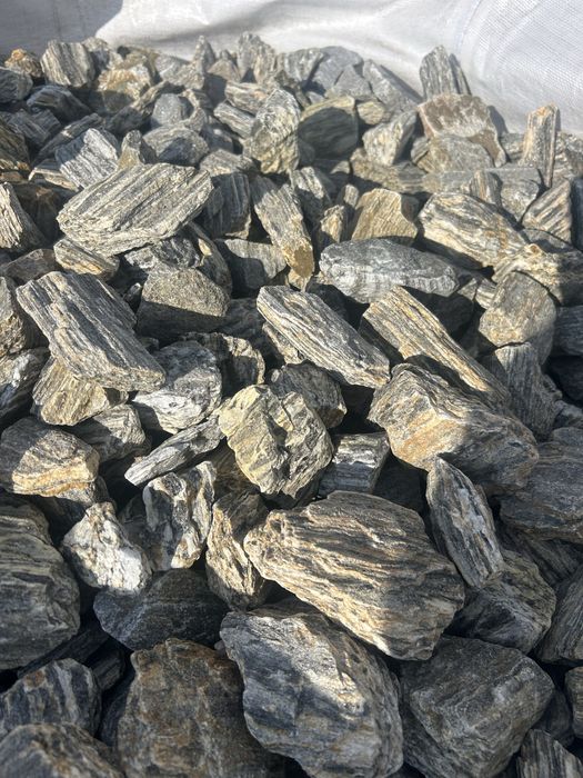 KORA KAMIENNNA W WORKACH 20 Kamień Gnejs Grys 11, 32 Gabionowa Opaska