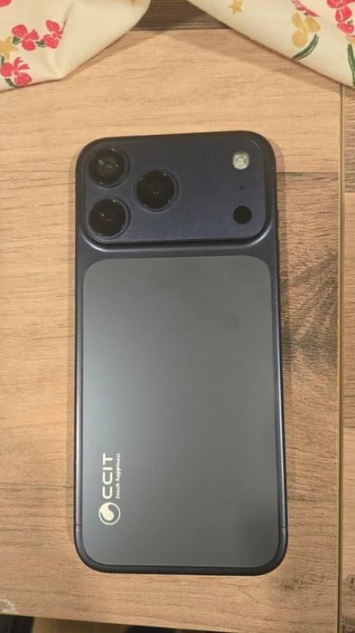 Telemóvel 17 PRO Max 256gb