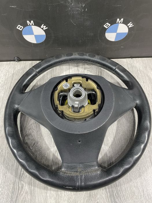 М руль BMW E60 Код:1522