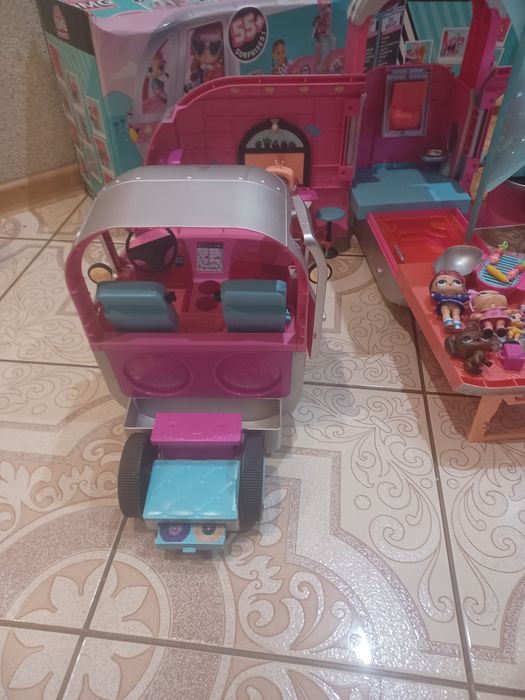 Kamper LOL że światłami i dźwiękiem