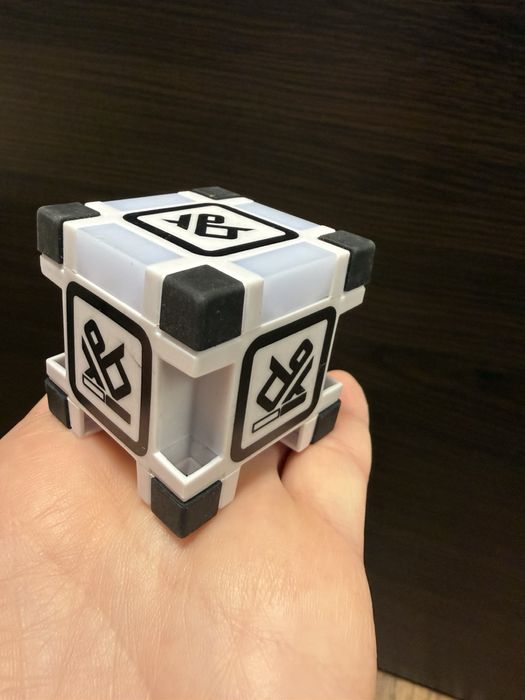 робот та кубики Anki Cozmo