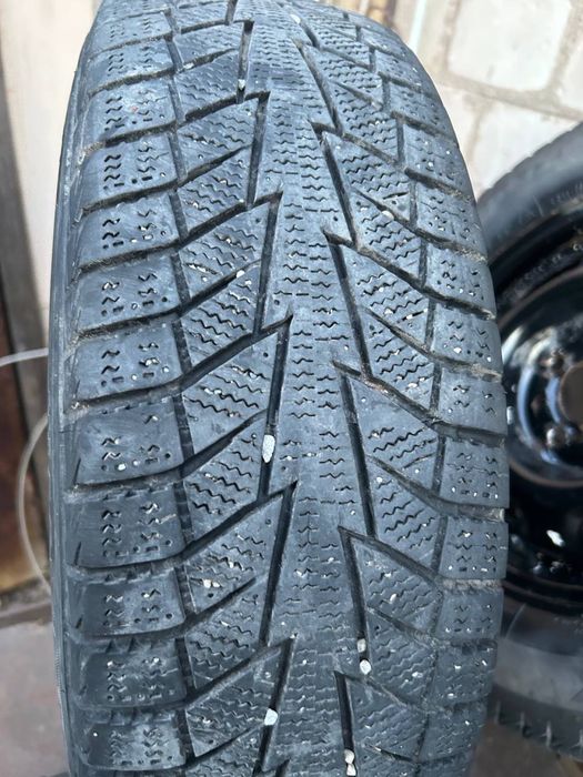 Продам комплект колес Hankook 175/70 r13