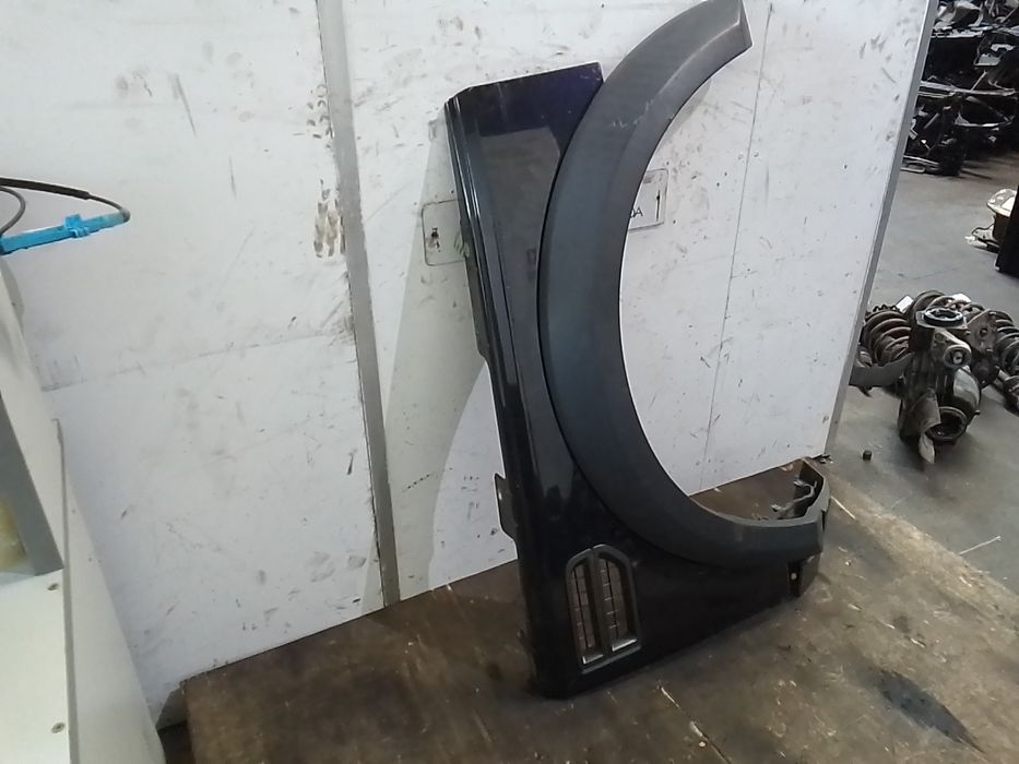 Guarda-lamas direito LAND ROVER Discovery III (L319)