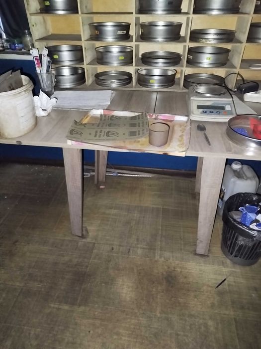 Столы,хорошее качество.