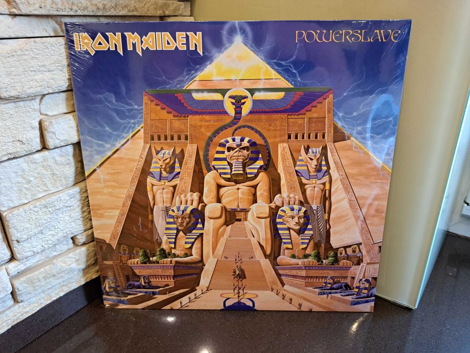 Iron Maiden Powerslave サイン入りCD Iron Maiden Powerslave サイン入りCD IRON MAIDEN POWERSLAVE