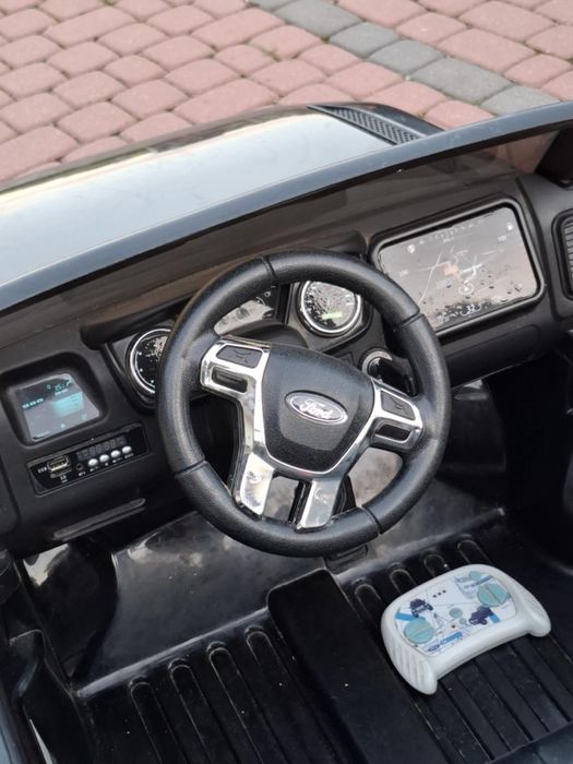 Ford ranger dla dzieci elektryczny 2 osobowy